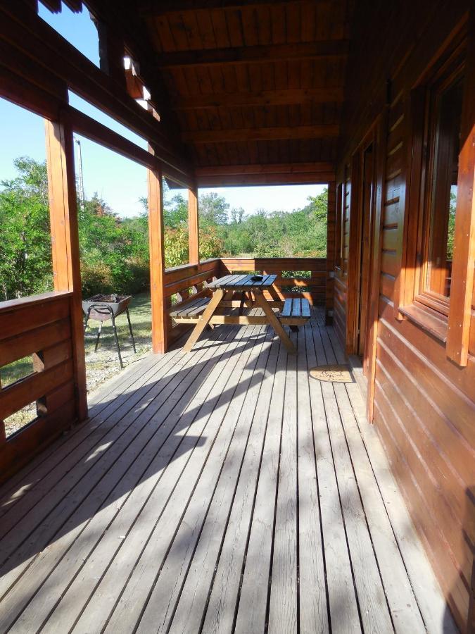 Le Chalet Bois De Celio Coux Exteriér fotografie