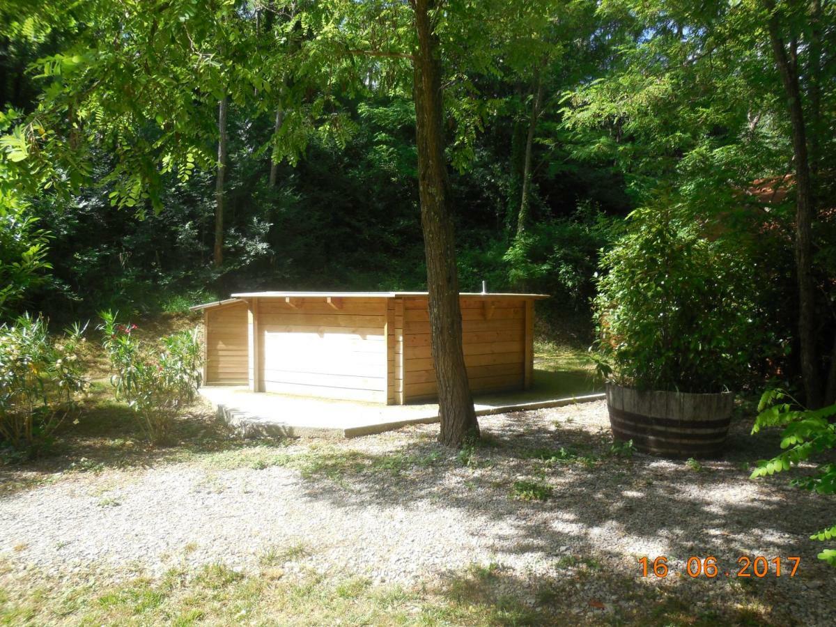 Le Chalet Bois De Celio Coux Exteriér fotografie